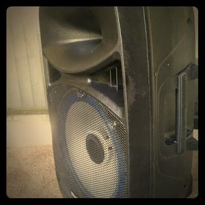 Black web Bluetooth speaker